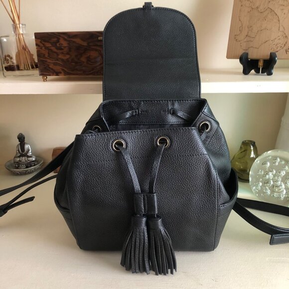 **SOLD**TORY BURCH Whipstitch Leather Logo Black Backpack - Picture 11 of 13